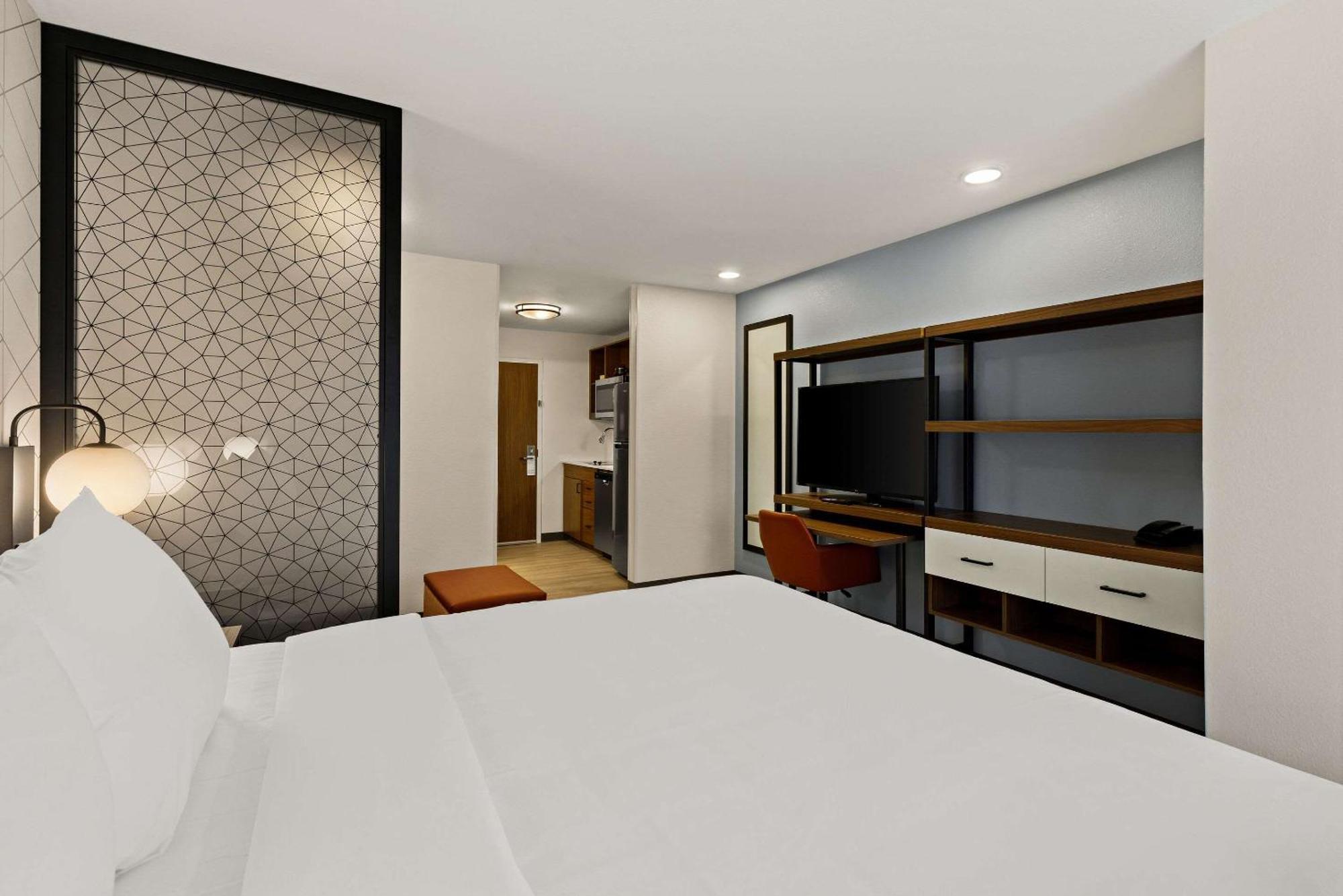 Everhome Suites El Paso Airport Near Fort Bliss Loma Terrace 外观 照片