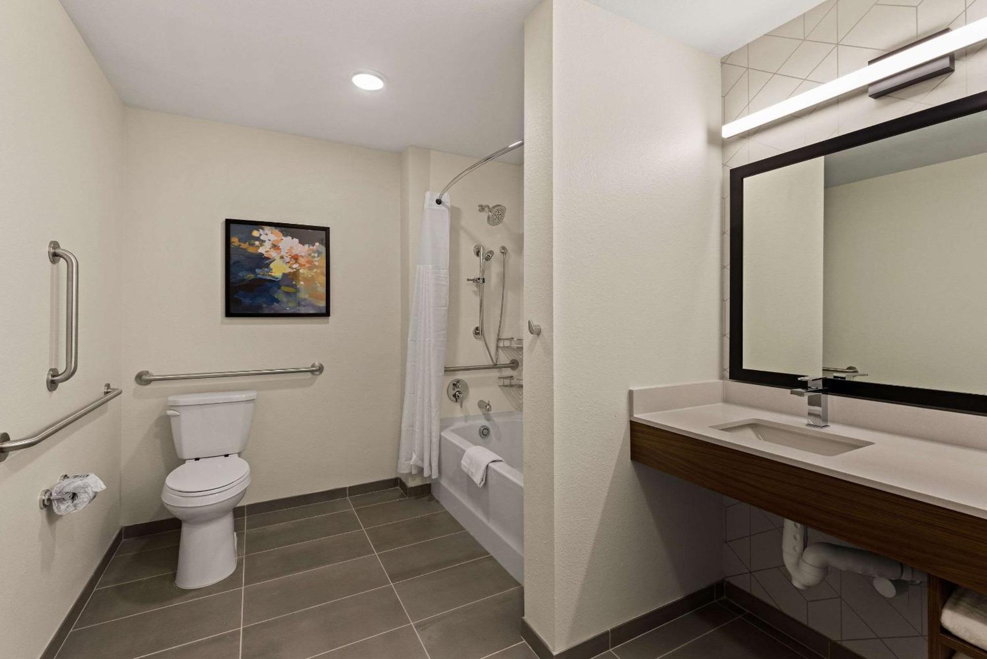 Everhome Suites El Paso Airport Near Fort Bliss Loma Terrace 外观 照片