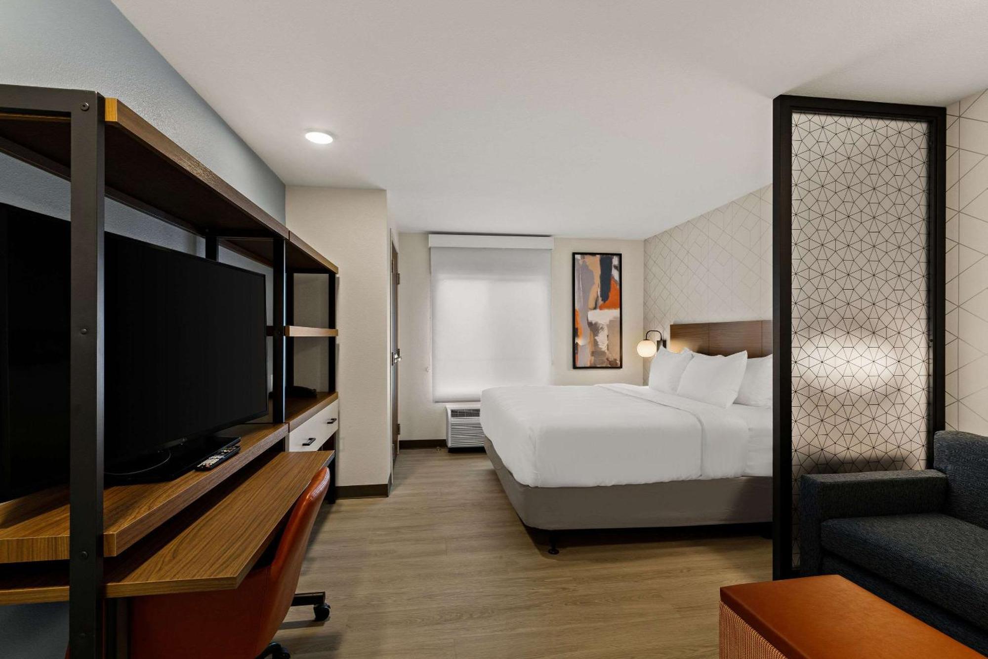 Everhome Suites El Paso Airport Near Fort Bliss Loma Terrace 外观 照片